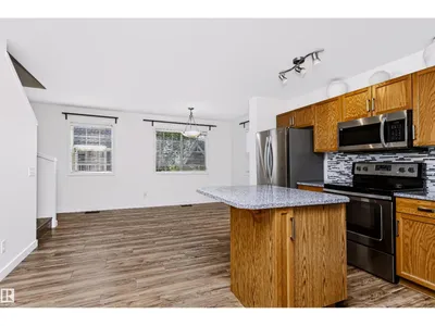 #66 8304 11 AV SW photo 12