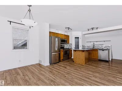 #66 8304 11 AV SW photo 21