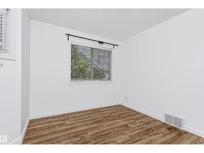 #66 8304 11 AV SW photo 31