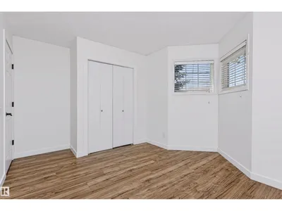 #66 8304 11 AV SW photo 32