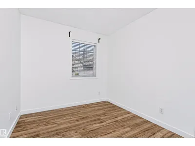 #66 8304 11 AV SW photo 33