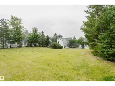 #66 8304 11 AV SW photo 41