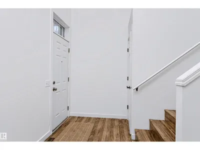 #66 8304 11 AV SW photo 5