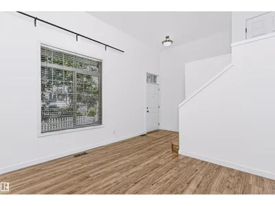 #66 8304 11 AV SW photo 9