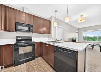 #411 3715 WHITELAW LN NW photo 8