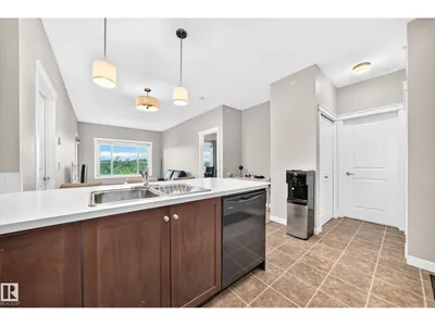 #411 3715 WHITELAW LN NW photo 9