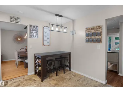 112 GARIEPY CR NW photo 21