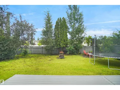 112 GARIEPY CR NW photo 54