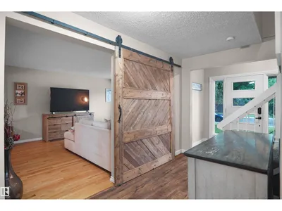 112 GARIEPY CR NW photo 7