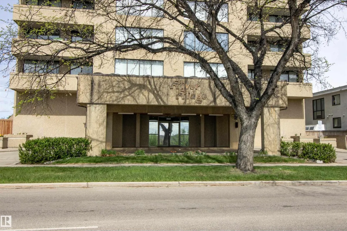 #202 8340 JASPER AV NW exterior