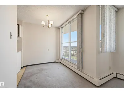 #701 12141 JASPER AV NW photo 5