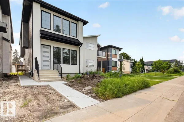 9814 155 ST NW photo 2