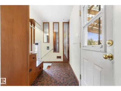 11903 125 ST NW photo 15