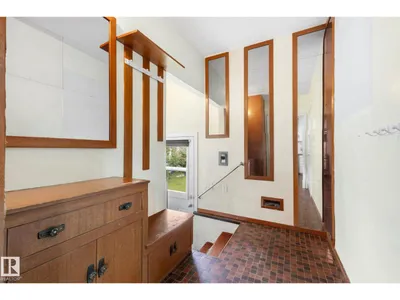 11903 125 ST NW photo 16