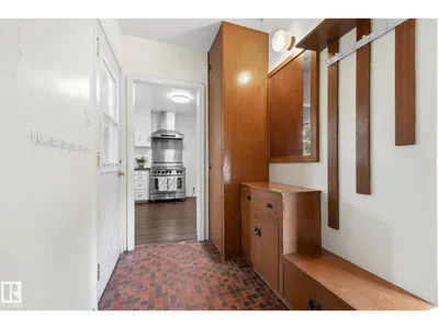11903 125 ST NW photo 17