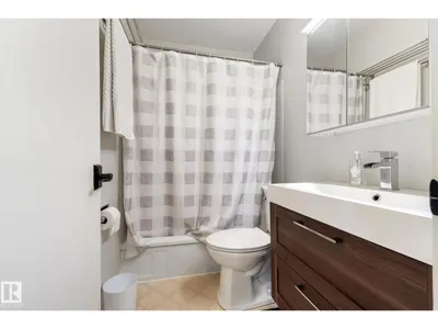 11903 125 ST NW photo 18