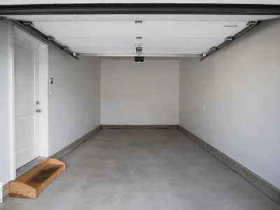 #42 19904 31 AV NW photo 40