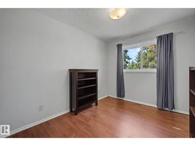 2211 MILLBOURNE RD W NW photo 30