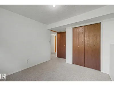 2211 MILLBOURNE RD W NW photo 45