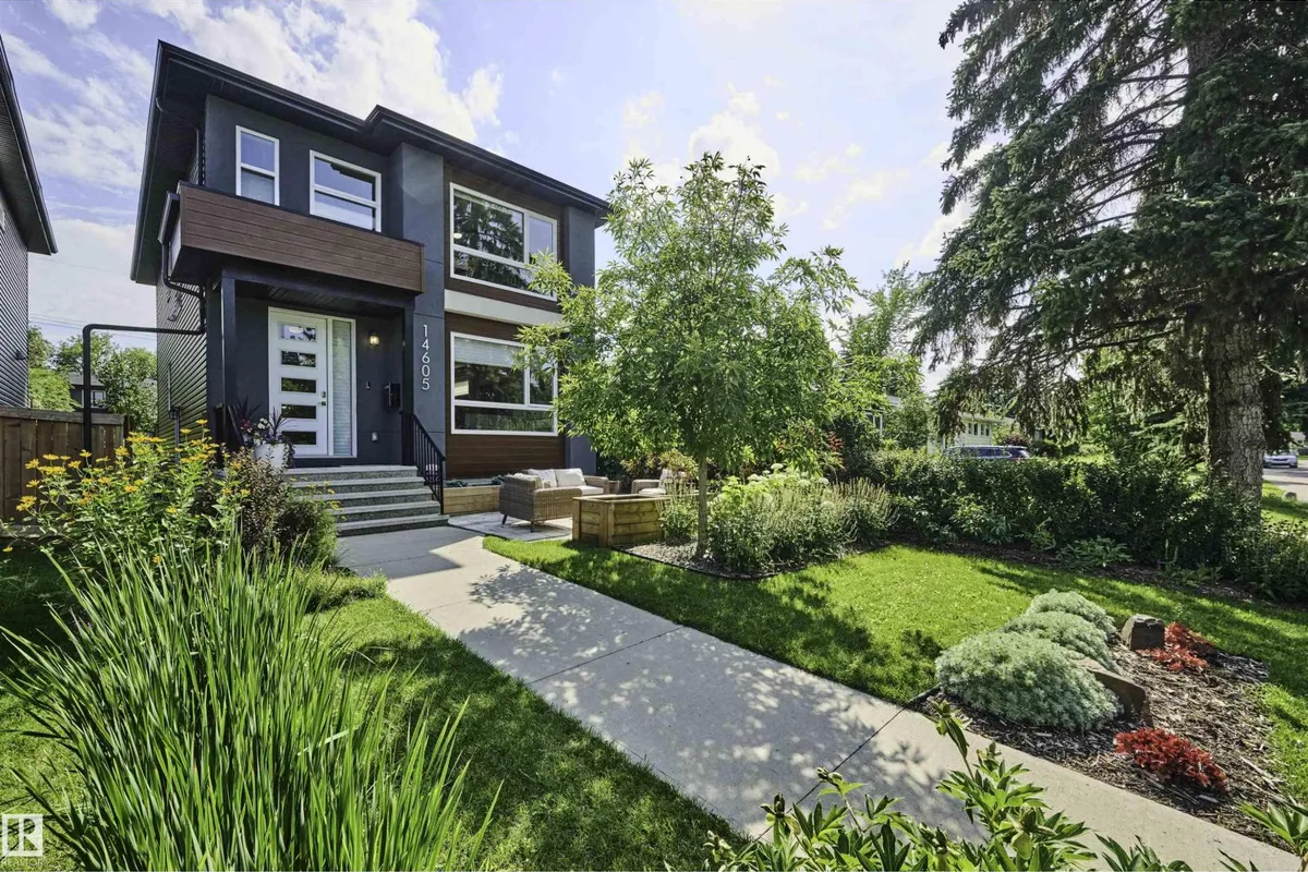 14605 78 AV NW exterior
