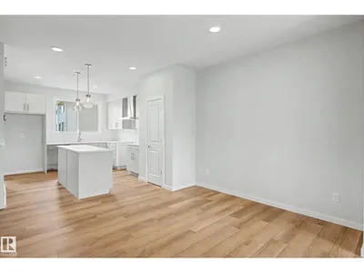 21120 25 Ave NW photo 9