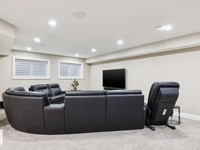 8927 117 ST NW photo 49