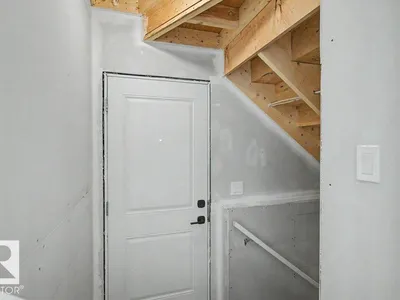 400 Stiles Way photo 33