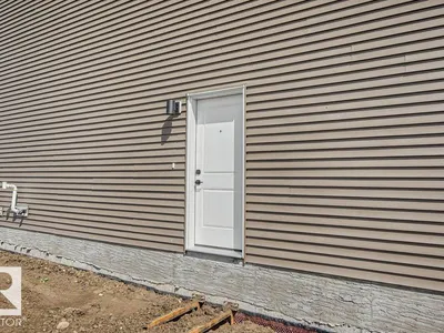 400 Stiles Way photo 32