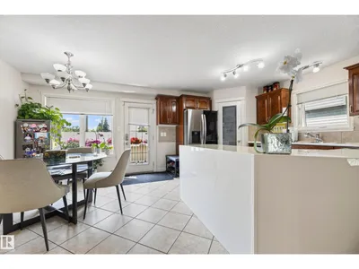 6514 106 ST NW photo 15