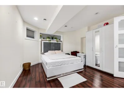 6514 106 ST NW photo 38