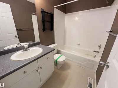 #48 6608 158 AV NW photo 41