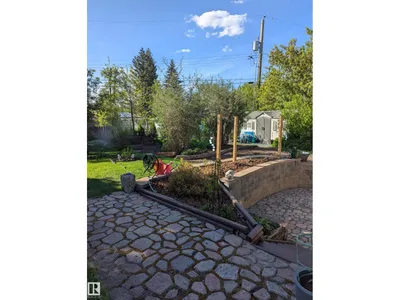 8 GARLAND PL photo 40