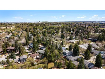 8 GARLAND PL photo 43