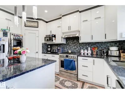 #8 1703 16 AV NW NW photo 16