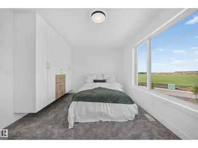 112 Ross Close photo 61