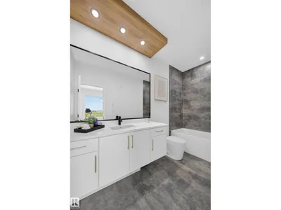 112 Ross Close photo 64