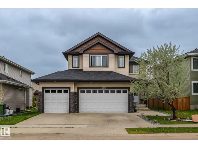 3808 TRIOMPHE BV, Beaumont