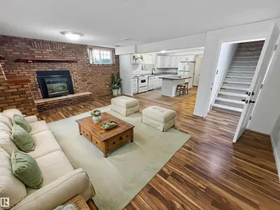 11327 25 AV NW photo 5