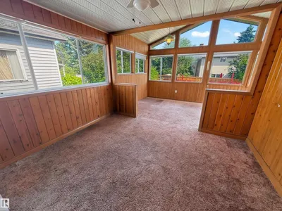 11327 25 AV NW photo 18