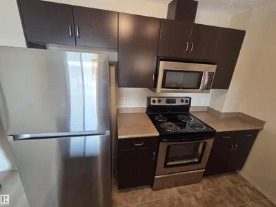 #223 1180 HYNDMAN RD NW photo 20