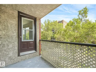 #302 9916 113 ST NW photo 33