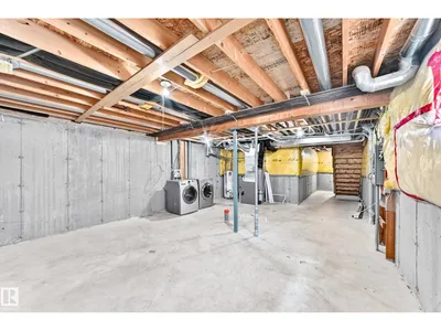 #93 230 EDWARDS DR SW photo 32