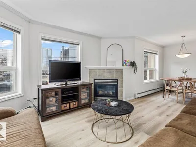 #206 9938 104 ST NW photo 16