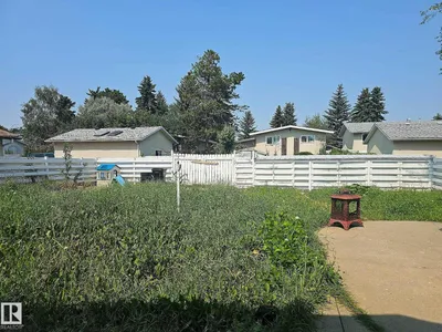 7812 144 AV NW photo 16