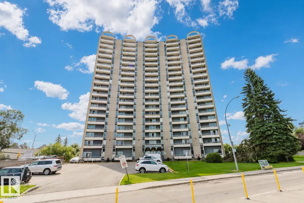 #303 10883 SASKATCHEWAN DR NW exterior