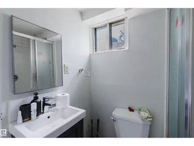 10955 72 AV NW photo 26