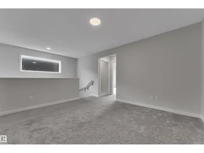 226 ORCHARDS BV SW photo 22