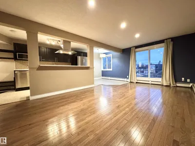 #18 10616 123 ST NW photo 13