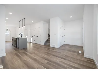 2020 191 ST NW photo 4