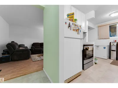 #104 11445 41 AV NW photo 17